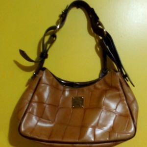 Dooney & Bourke shoulder purse